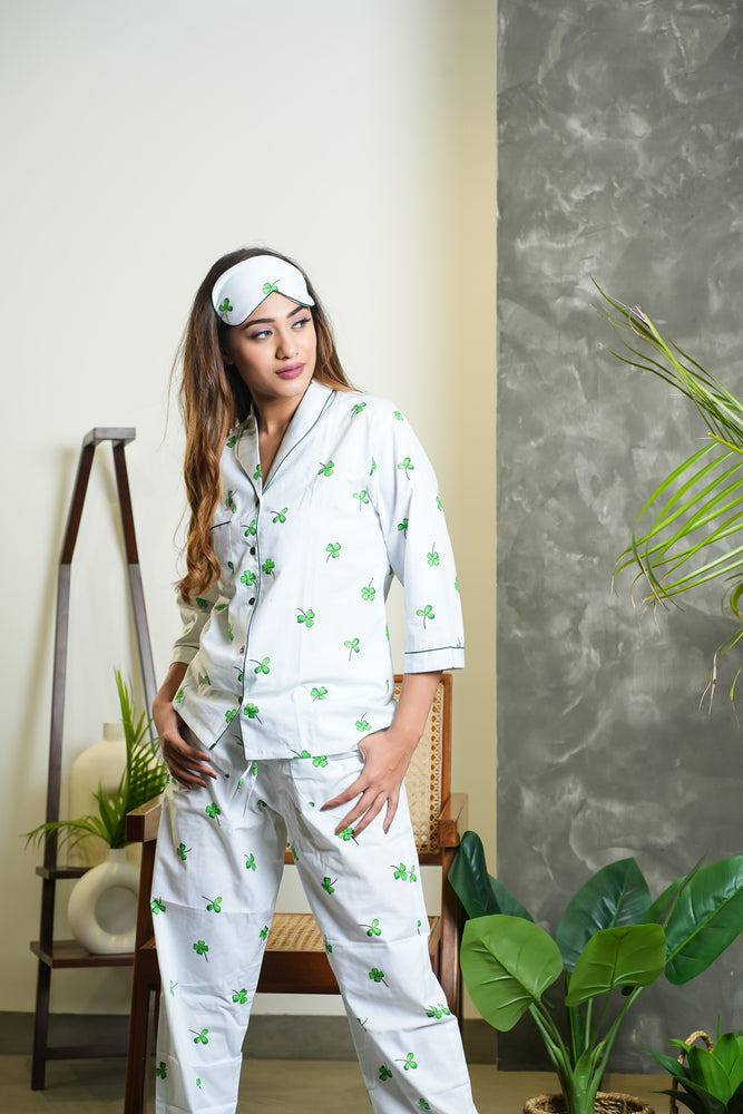 Load image into Gallery viewer, 4 LEAF CLOVER