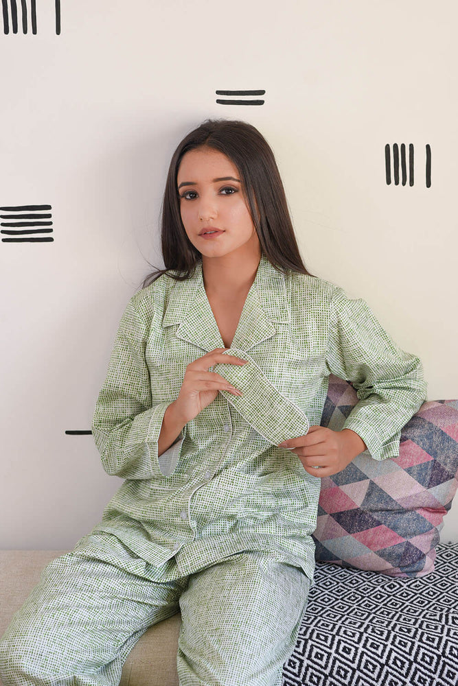 Load image into Gallery viewer, GREEN AESTHETIC - TWINNING PAJAMA SET