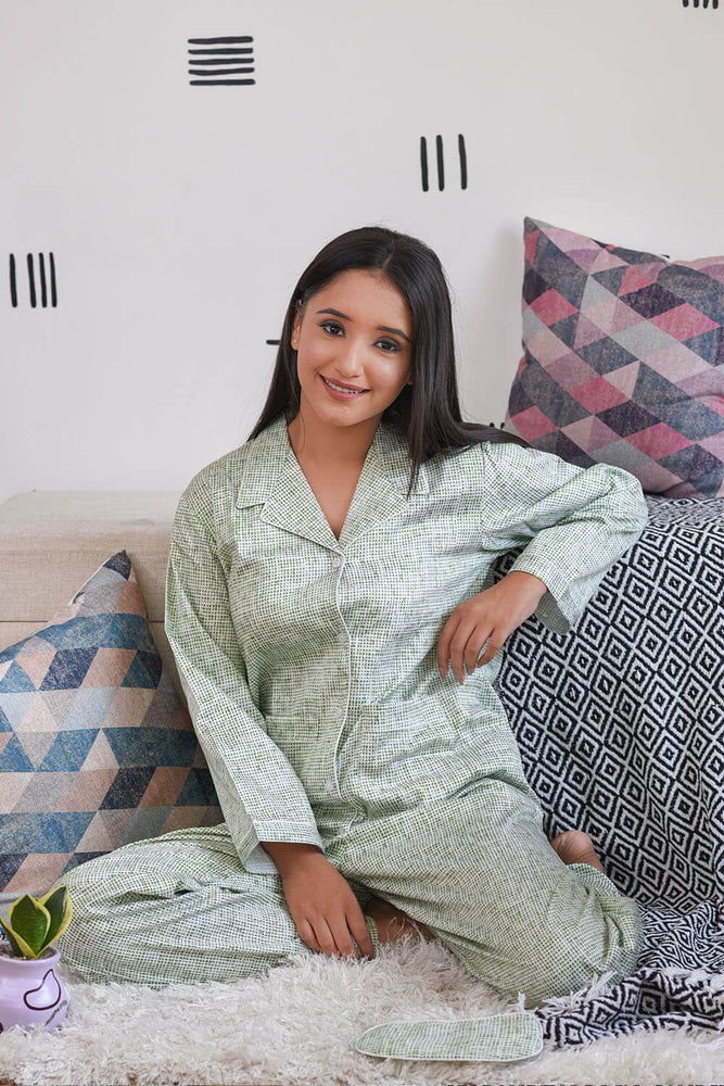 Load image into Gallery viewer, GREEN AESTHETIC - TWINNING PAJAMA SET