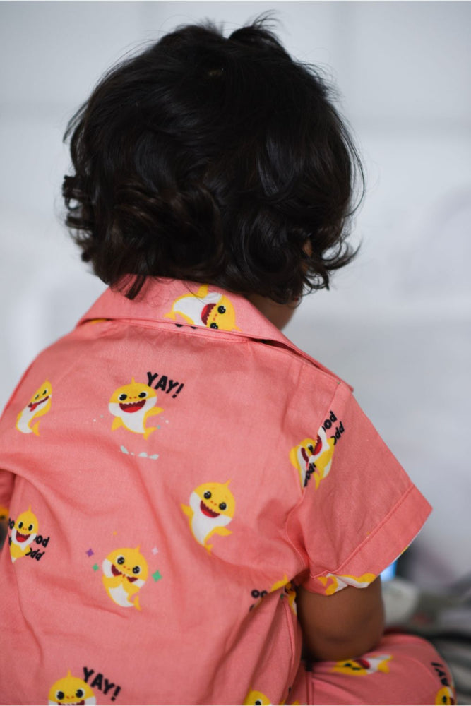 Load image into Gallery viewer, BABY SHARK – ORANGE MINI