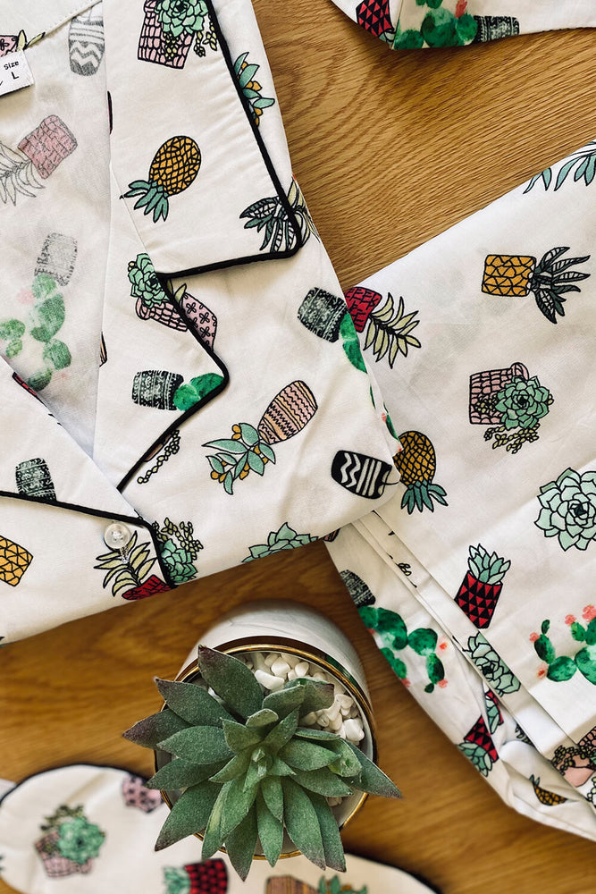 Load image into Gallery viewer, PINE AND THORNS