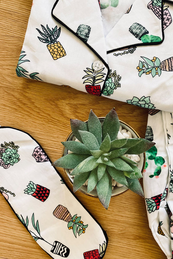 Load image into Gallery viewer, PINE AND THORNS