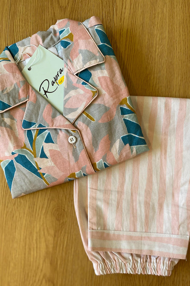 Load image into Gallery viewer, FLOWER GIRL: MINI