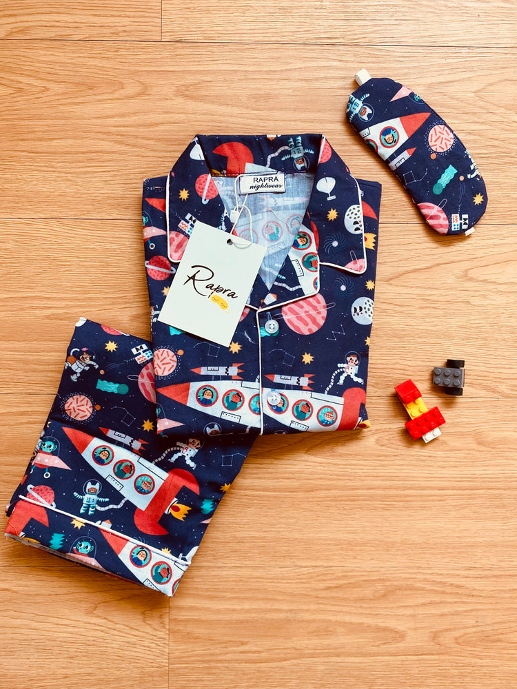 Load image into Gallery viewer, SPACEMAN - TWINNING PAJAMA SET
