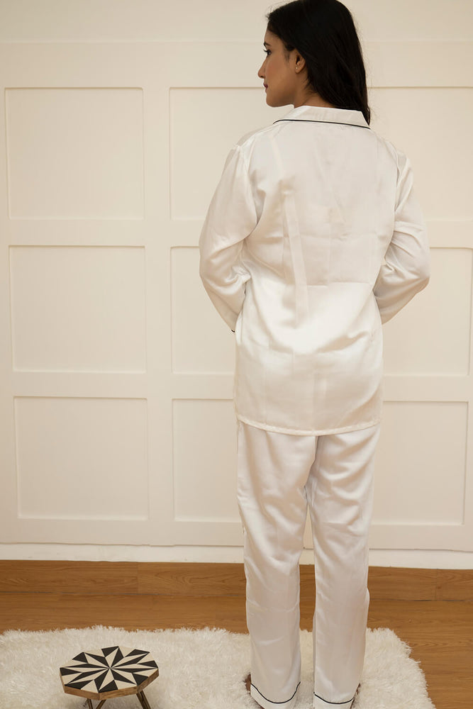 Load image into Gallery viewer, WHITE - 3 POCKETS LUXE SATIN