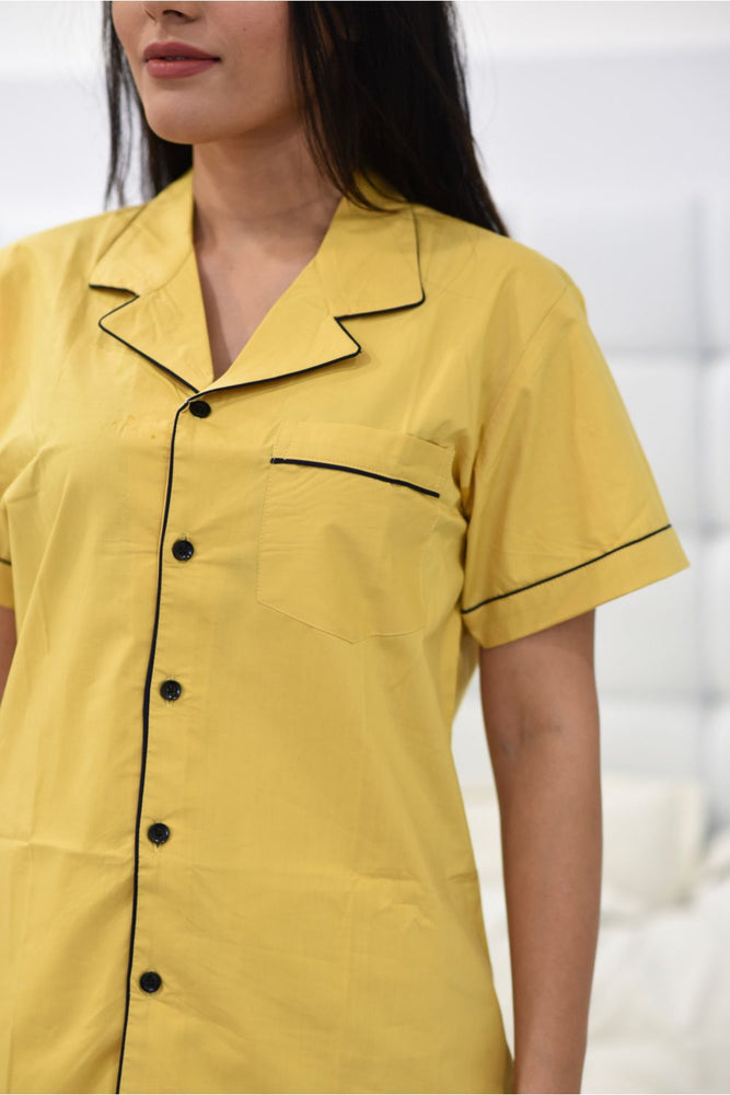 Load image into Gallery viewer, Mustard Cotton Notched Collar

