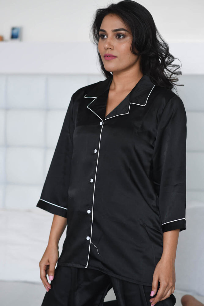 Load image into Gallery viewer, Black Notched Collar Satin
