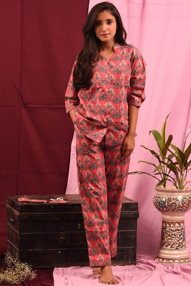Load image into Gallery viewer, RED HIGH NECK LOUNGE-WEAR SET
