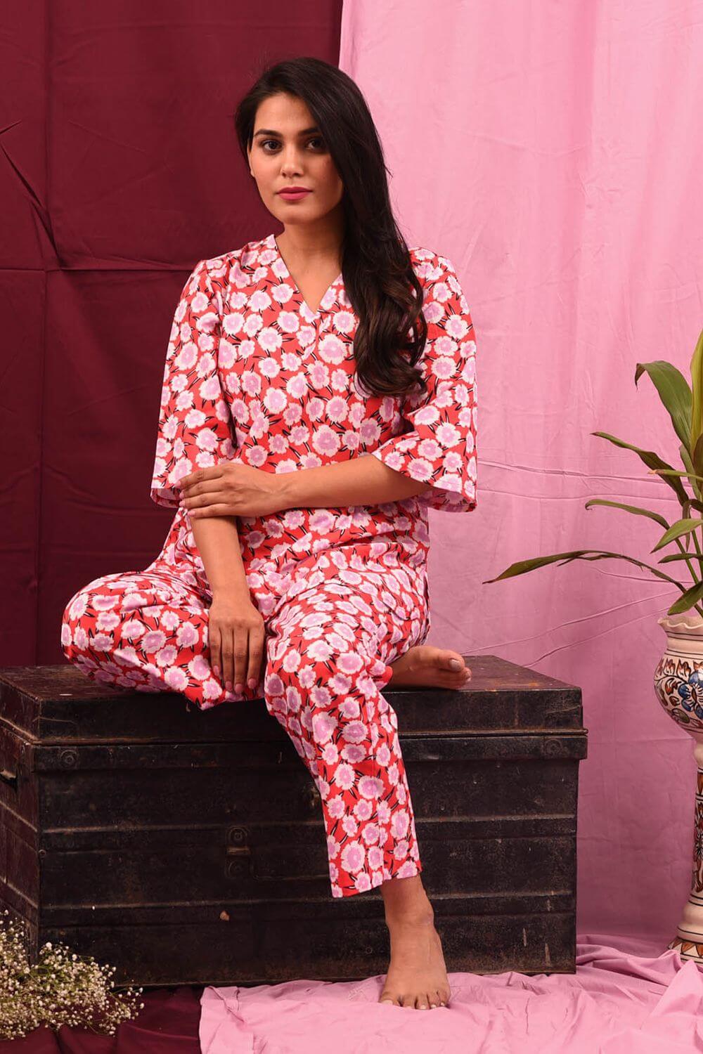 FOREVER FLORAL V NECK LOUNGE-WEAR SET