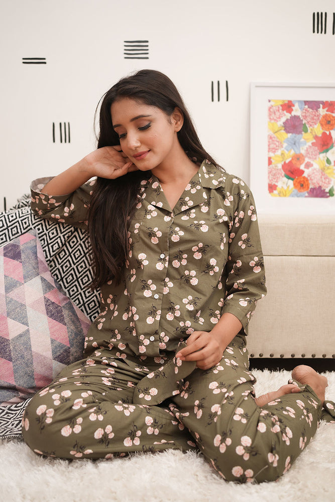 Load image into Gallery viewer, OLIVE FLORAL - TWINNING PAJAMA SET
