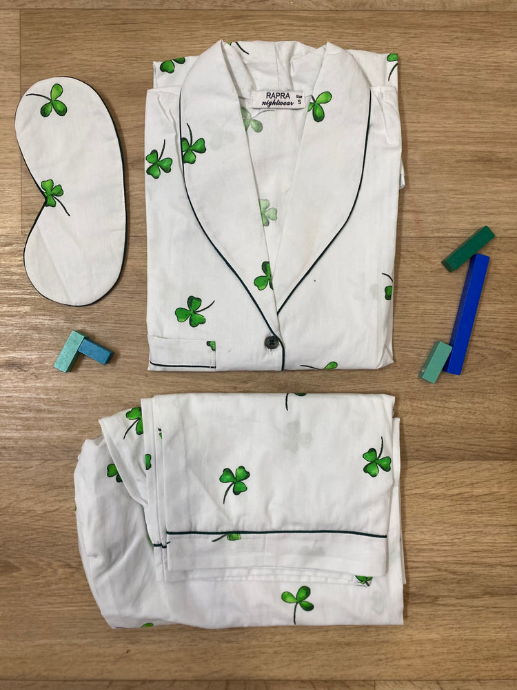 Load image into Gallery viewer, 4 LEAF CLOVER - TWINNING PAJAMA SET
