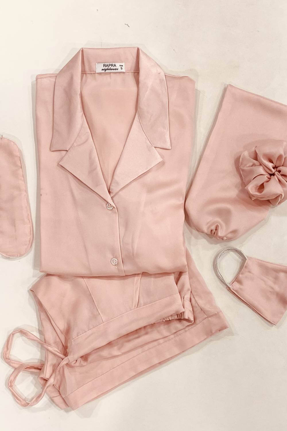 LUXE SATIN COMPLETE SET WITH ACCESSORIES